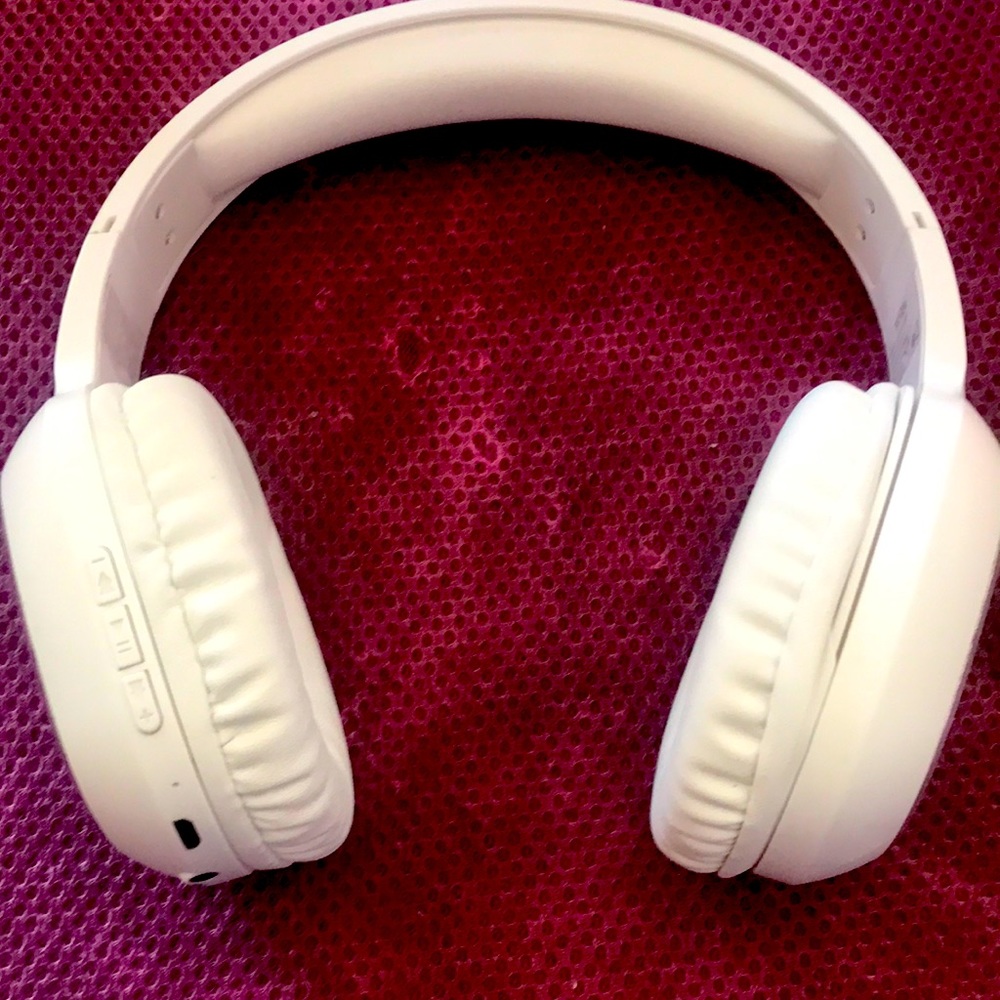 HEADPHONES